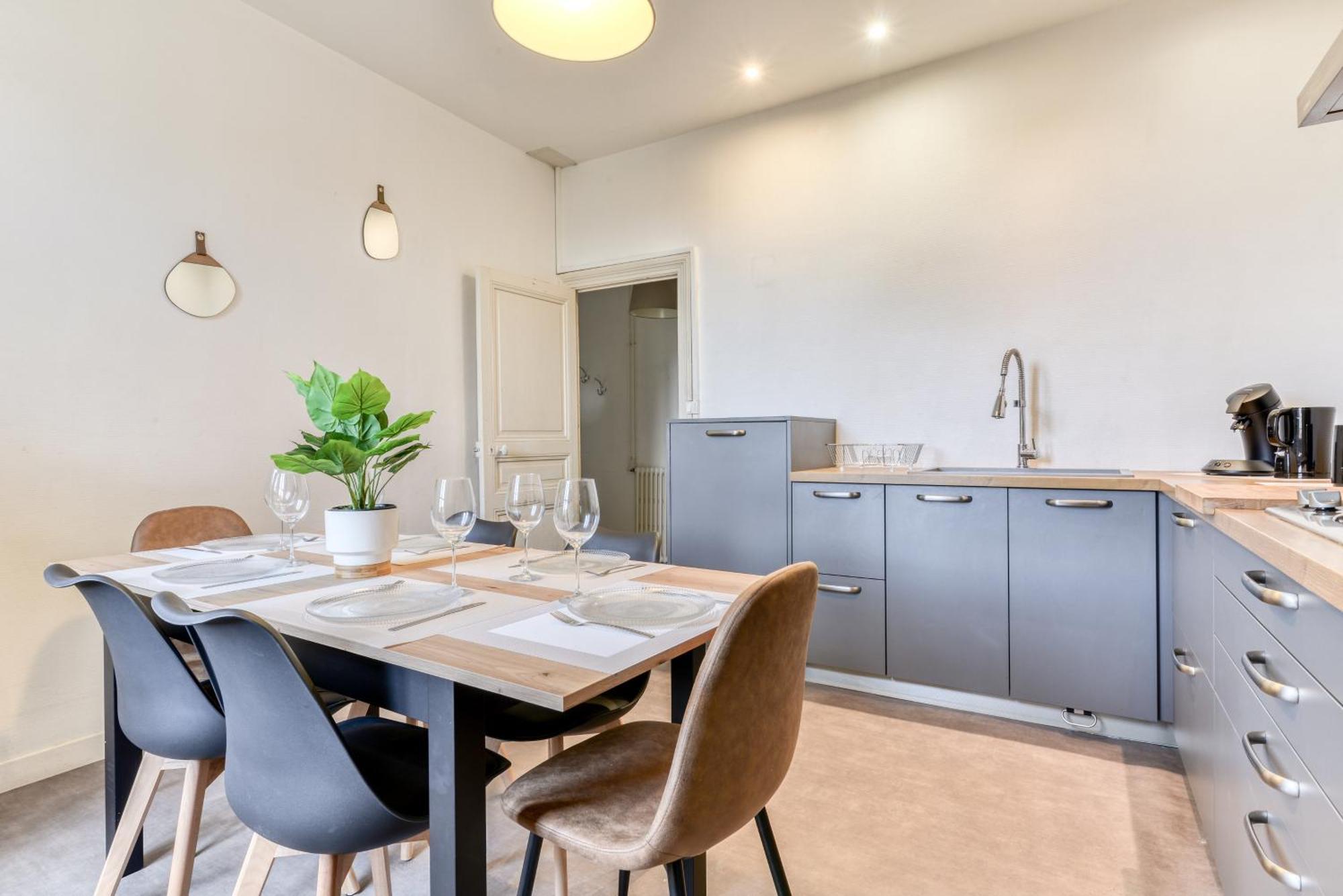 Le Marty - Wifi - Central - Climatison - Parking Gratuit Carcassonne Esterno foto