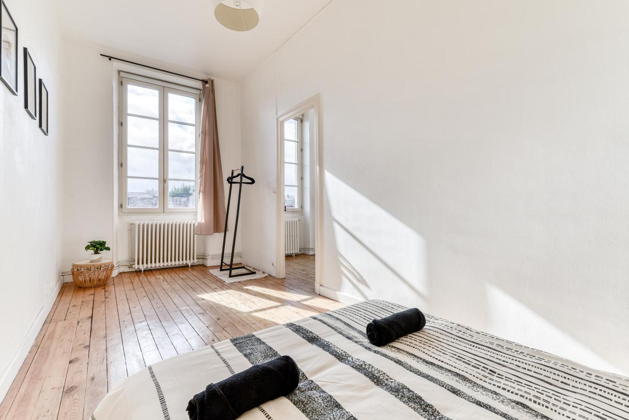 Le Marty - Wifi - Central - Climatison - Parking Gratuit Carcassonne Esterno foto