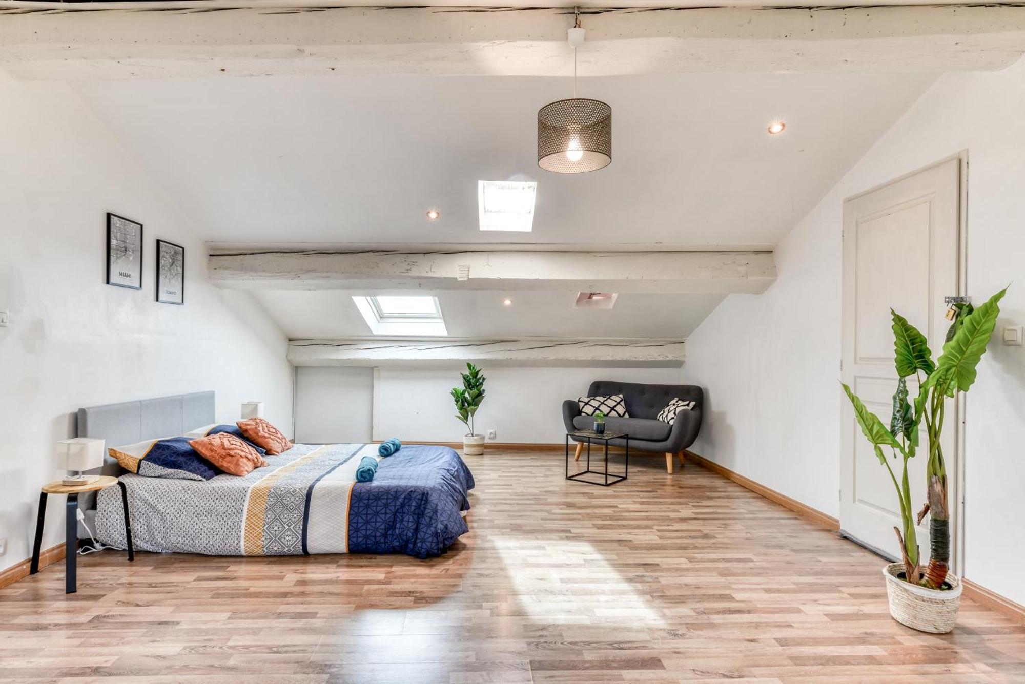 Le Marty - Wifi - Central - Climatison - Parking Gratuit Carcassonne Esterno foto