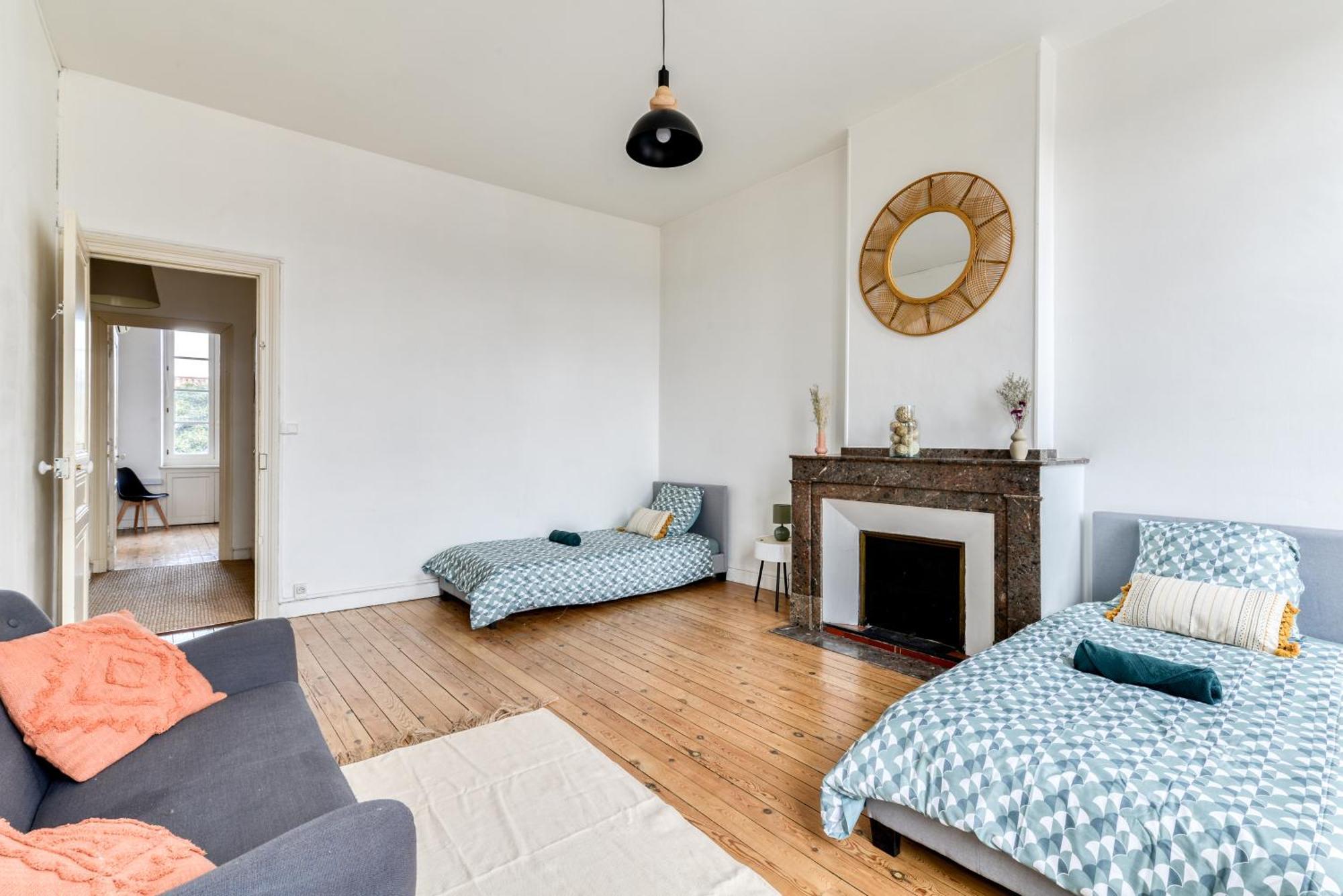 Le Marty - Wifi - Central - Climatison - Parking Gratuit Carcassonne Esterno foto